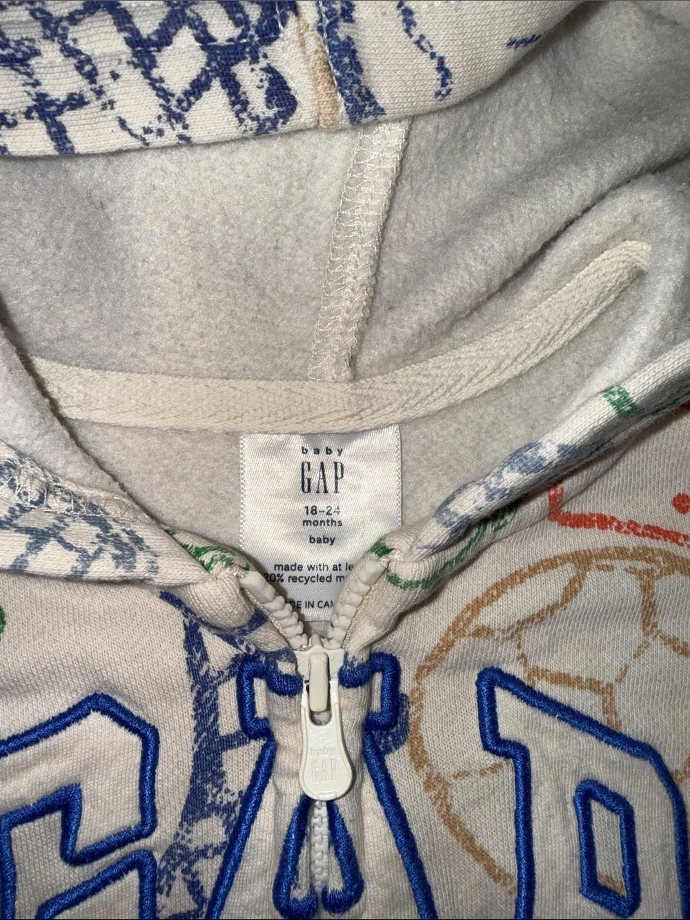 GAP baby Cream Kids Hoodie & Joggers with Multicolor Sports Motif
